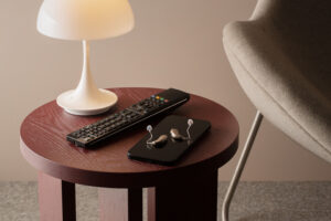 Oticon Real Still Life miniRITE R TV remote Coffe table JBS 25006